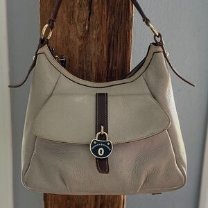 Dooney & Bourke Shoulder Bag (callouts)